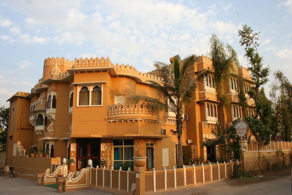 Hotel Pratap Palace Chittorgarh Exterior foto