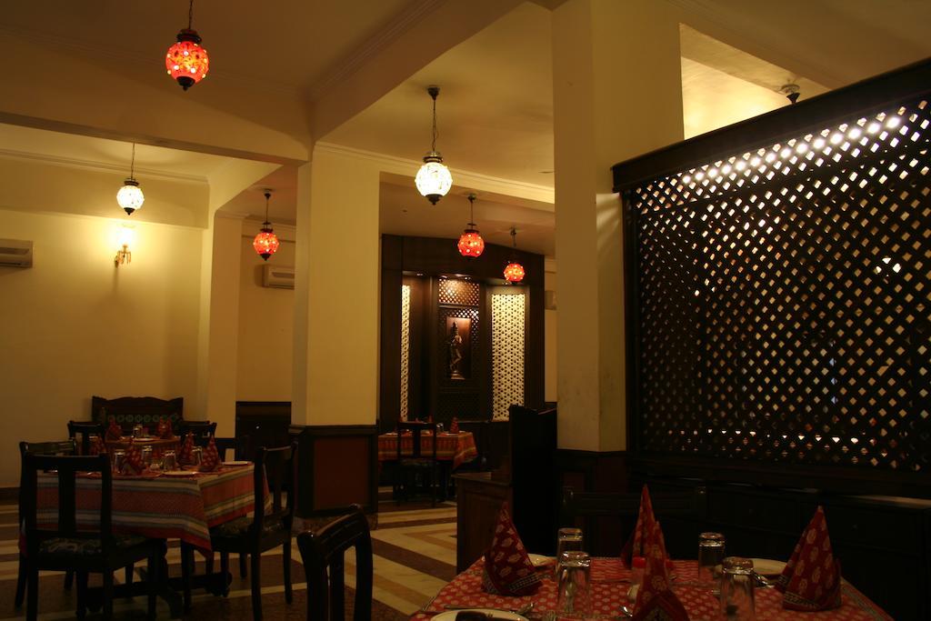 Hotel Pratap Palace Chittorgarh Zimmer foto